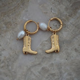 Boot Scootin' Gold Huggies